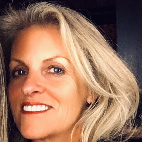 Meet your Posher, Jaina - Picture 1 of 1